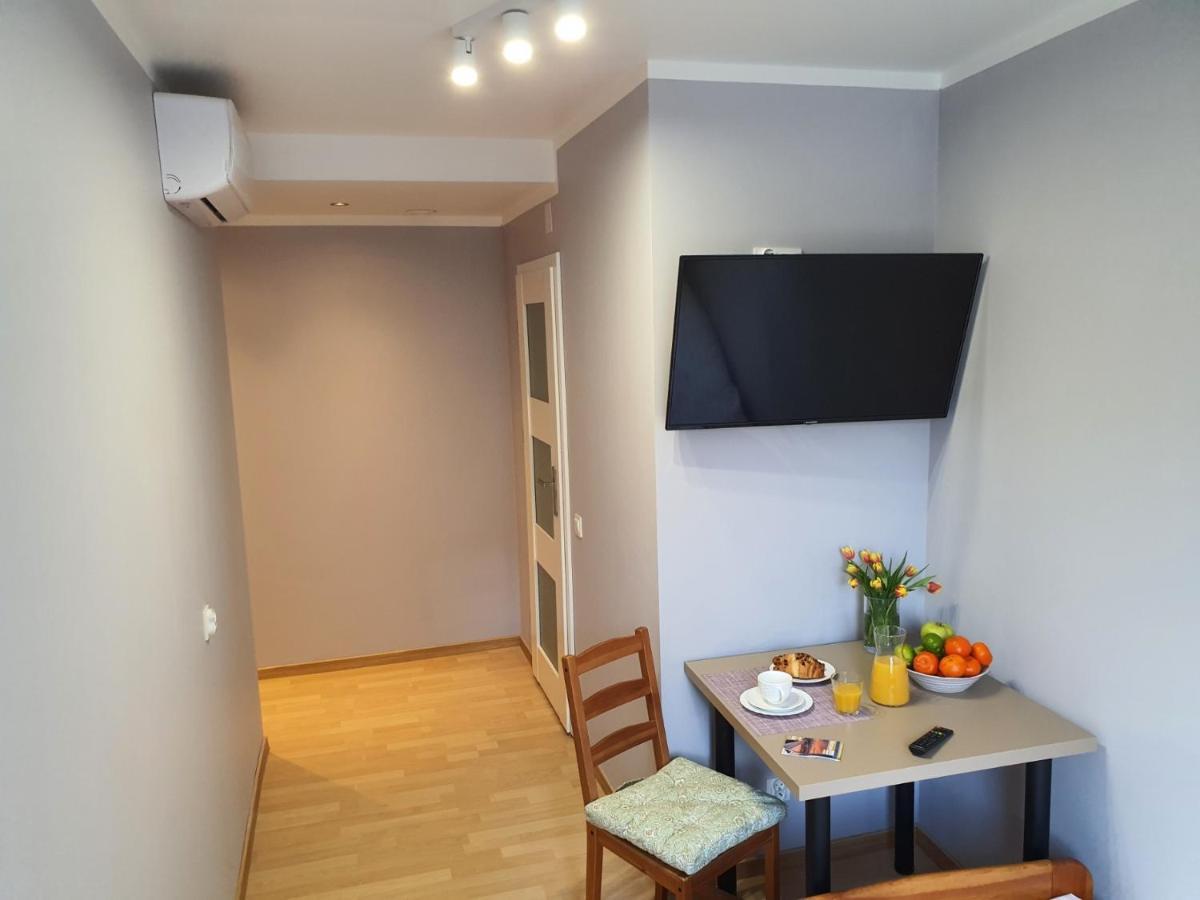 Jasna Hostelik Self Check-In วอร์ซอ ภายนอก รูปภาพ