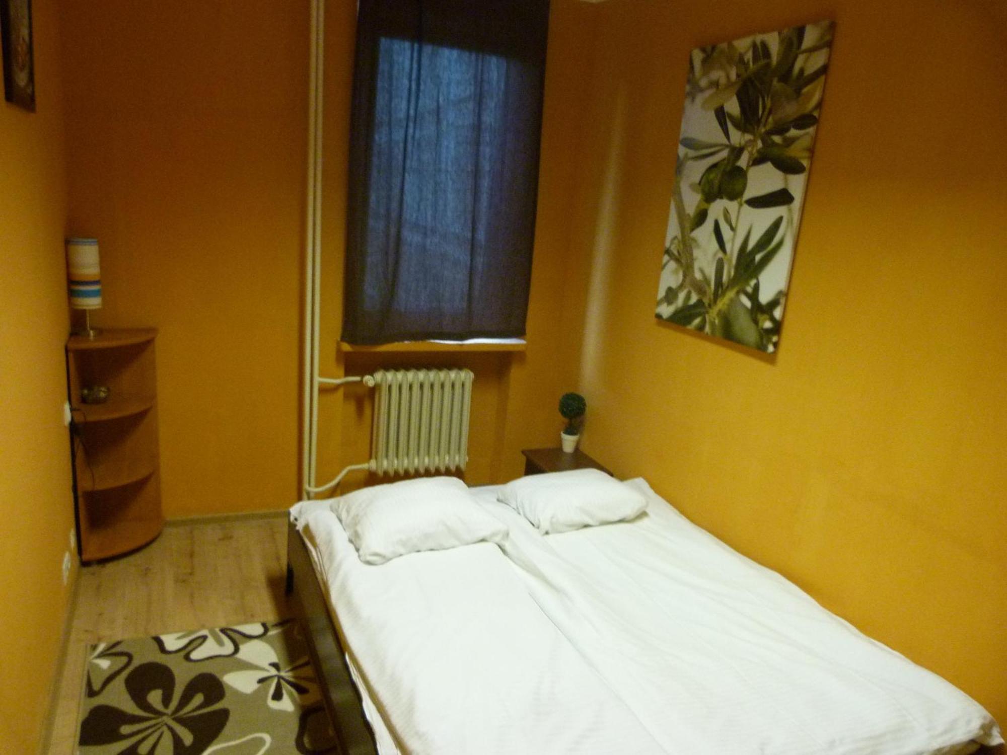 Jasna Hostelik Self Check-In วอร์ซอ ภายนอก รูปภาพ